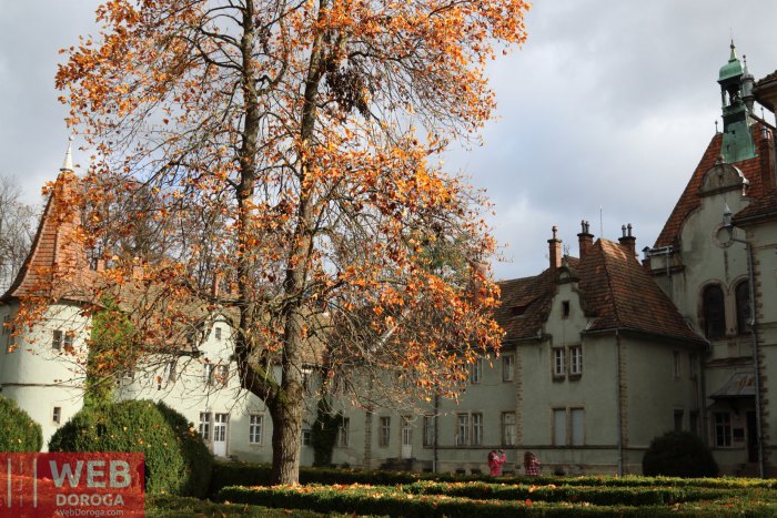 Архитектура дворца - замка Шенборна